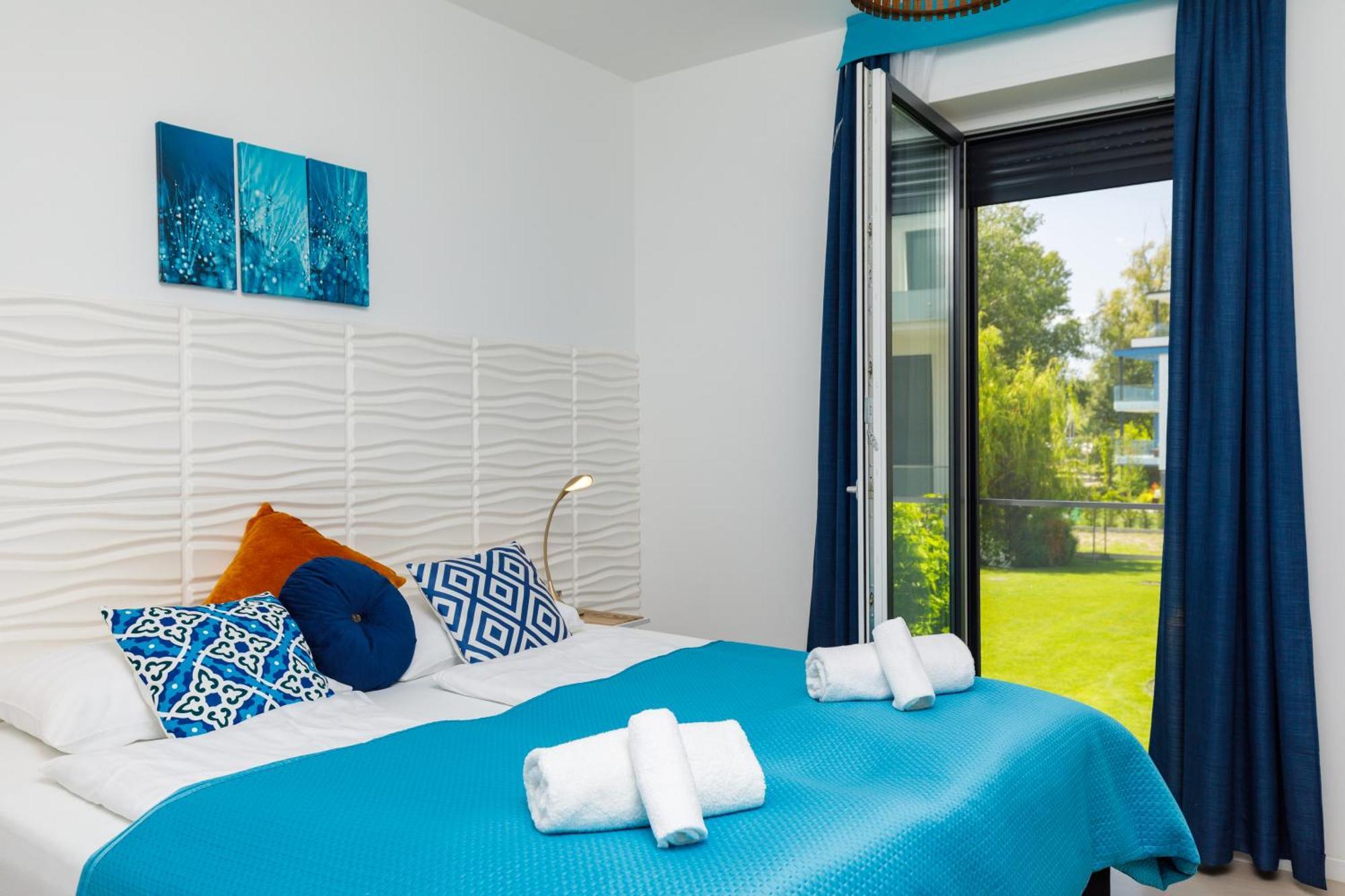 Blue4 Apartment Balatonfůzfő Dış mekan fotoğraf