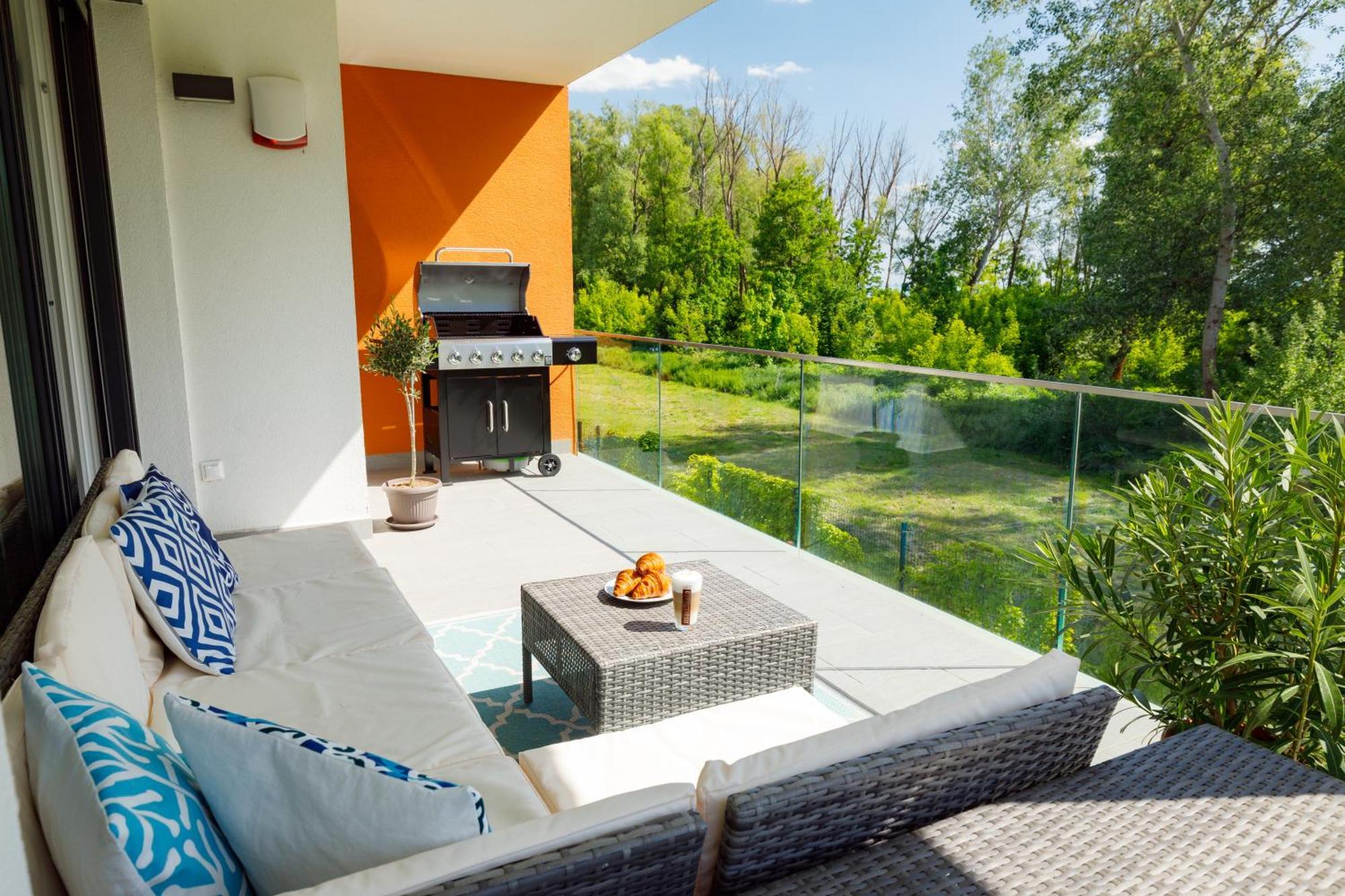 Blue4 Apartment Balatonfůzfő Dış mekan fotoğraf